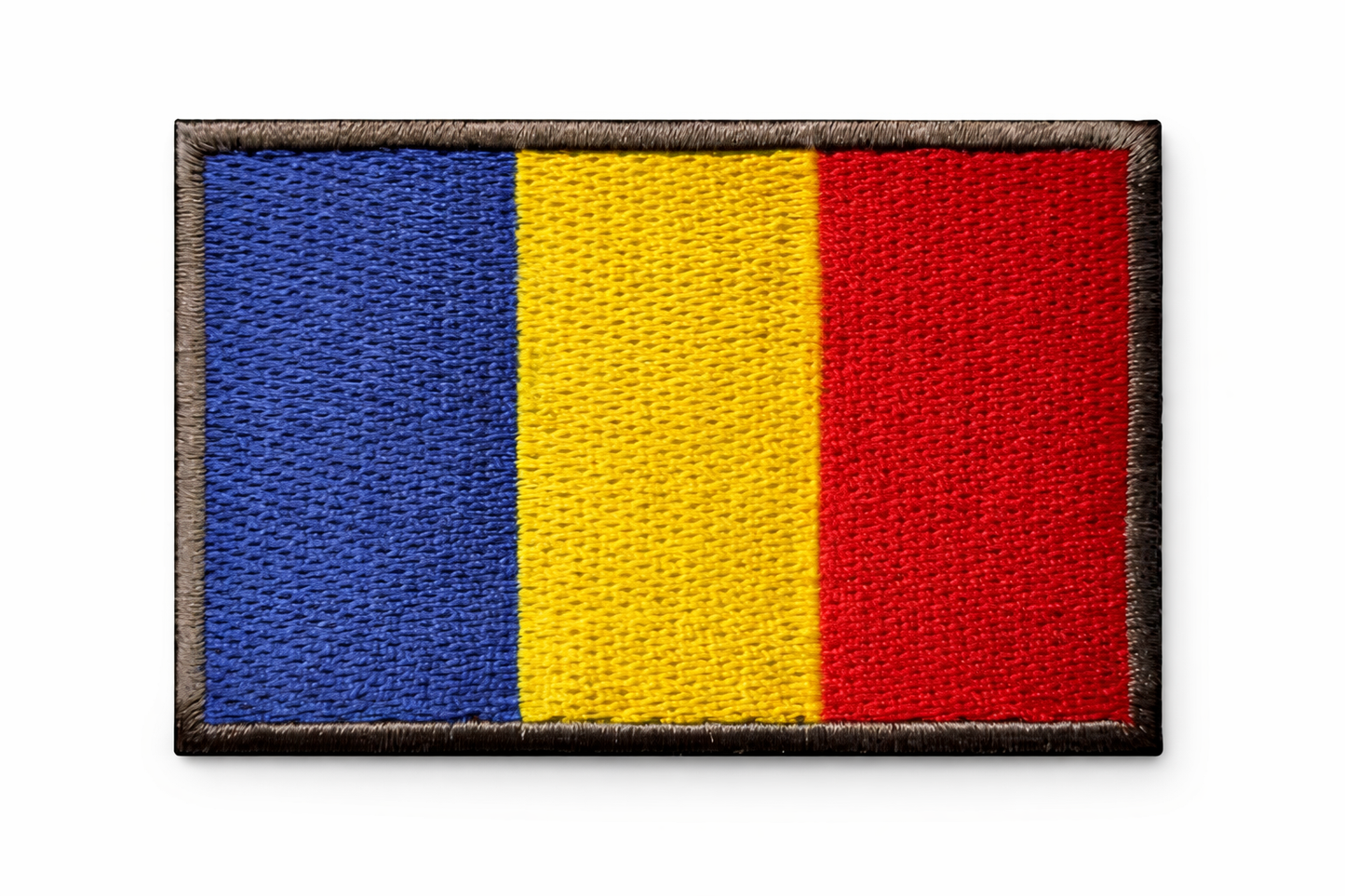 🎁 Hímzett tépőzáras felvarró 5x8 cm - román zászló (100% kedvezmény)