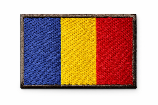Hímzett tépőzáras felvarró 5x8 cm - román zászló