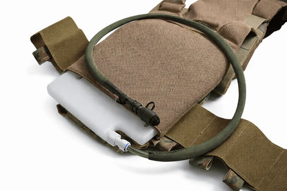 Taktikai víztartály mellényhez (Plate Carrier) – 1.5L